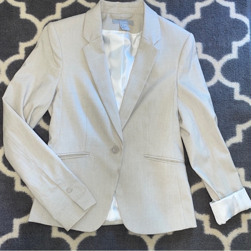 I bought it here to work in Jewelry but I didn't start